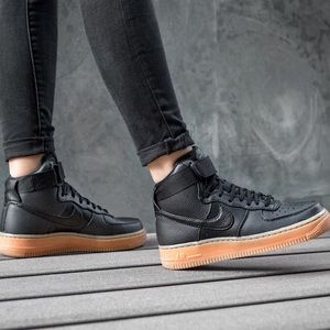 Nike Air Force 1 Hi SE - black